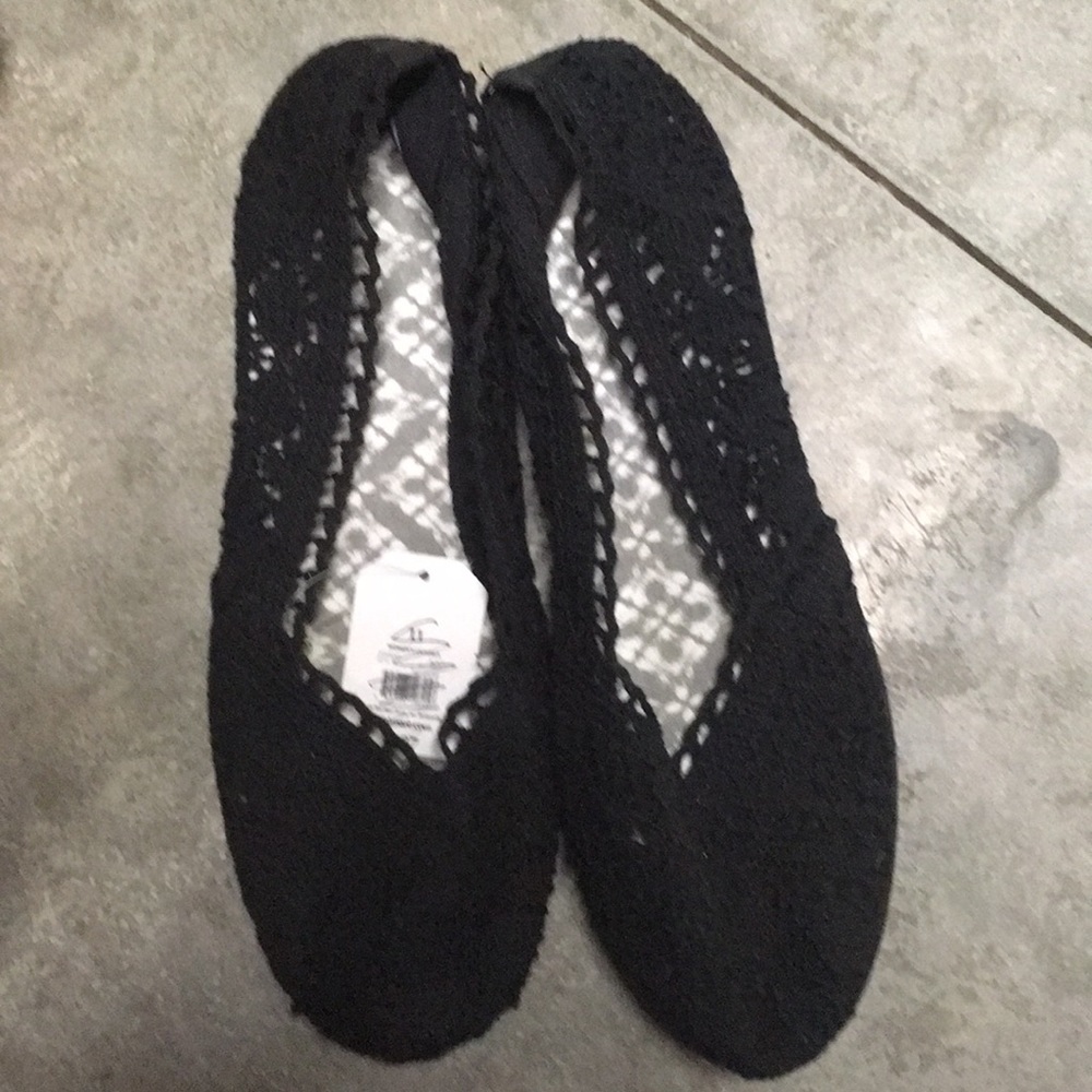 Faded glory black shoes